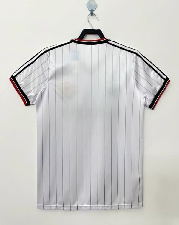 Retro 1983 M-U away Size S-XXL - Image 2