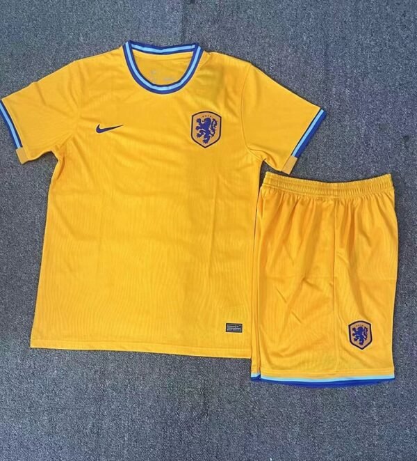 24/25 Kids Nethterland  Home Size 16-28