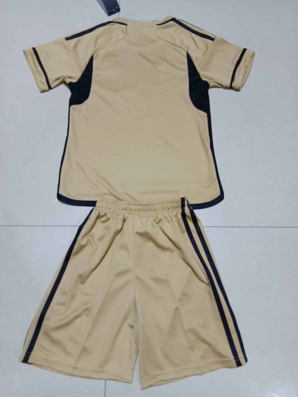 23∕24 Real Madrid  yellow  kid kit 16-28 - Image 2
