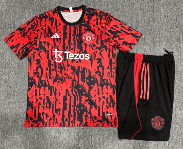 23/24 Manchester united red kids size 16-28 shorts with pockets - Image 2
