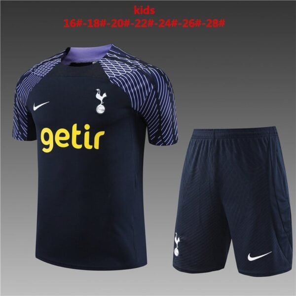23/24 Tottenham Hotspur kids size blue 16-28 shorts with pockets