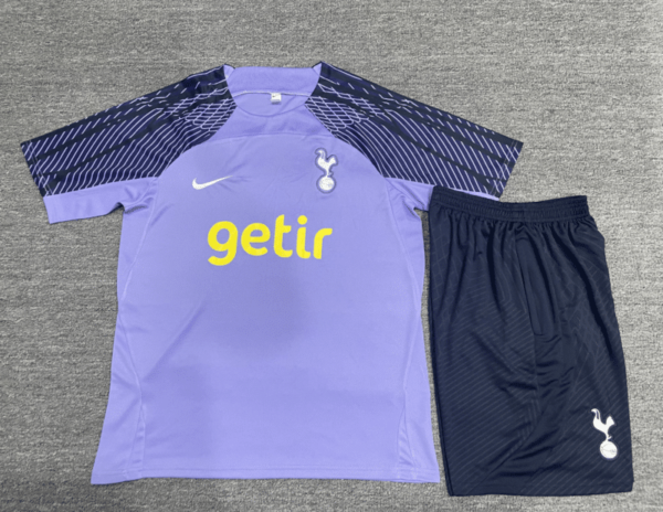 23/24 Tottenham Hotspur kids size purple 16-28 shorts with pockets - Image 2