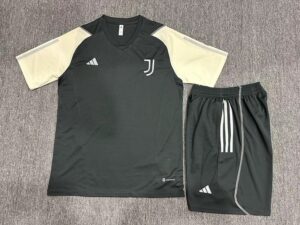 23/24 Juventus kids size deep grey16-28 shorts with pockets - Imagem 2