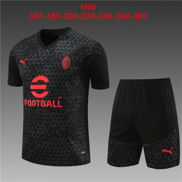 23/24 Juventus kids size black 16-28 shorts with pockets