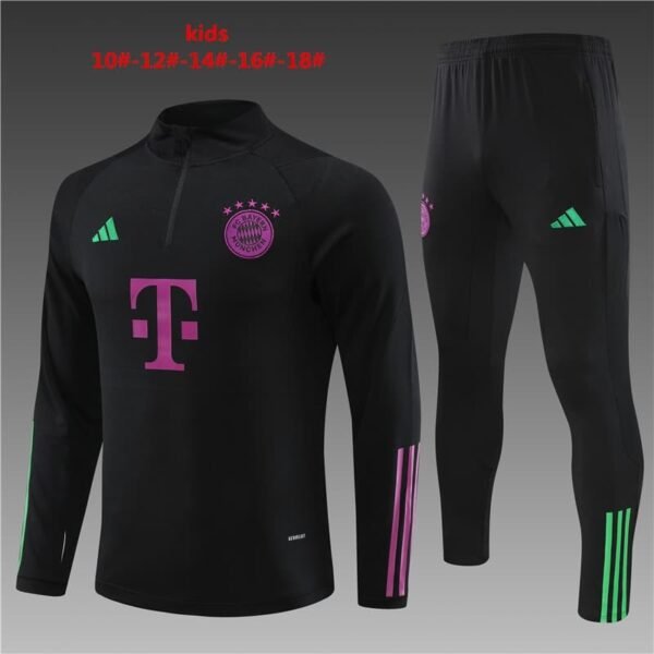 23/24 Bayern short zipper black kids kit 10-18