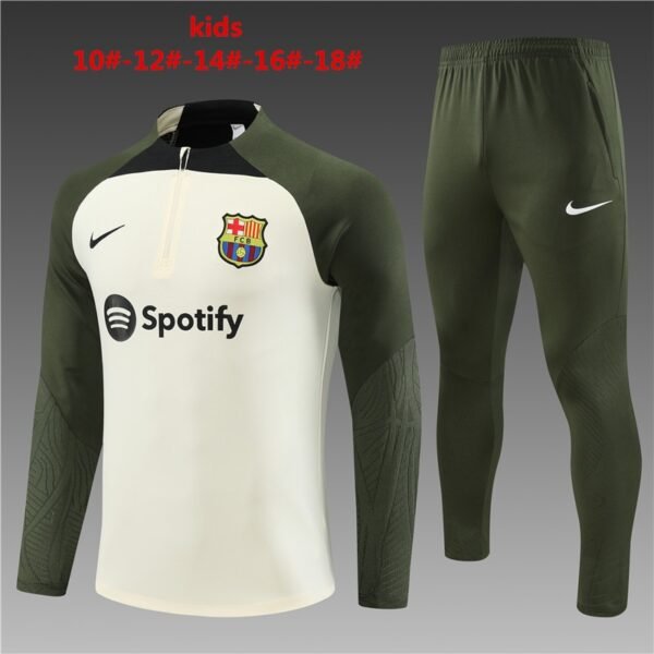 23/24 Barcelona short zipper beige kids kit 10-18