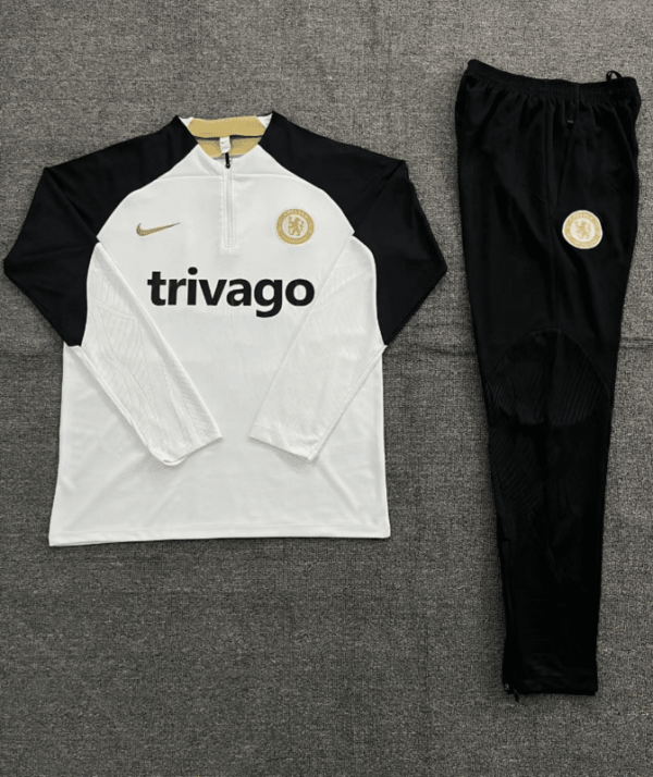 23/24 Chelsea short zipper white kits kid 10-18 - Image 2