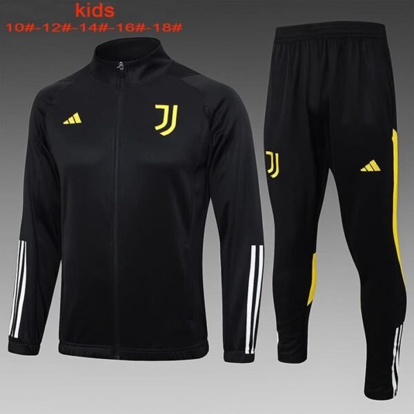 E729 23/24 Juventuns long zipper red KID KIT 10-18