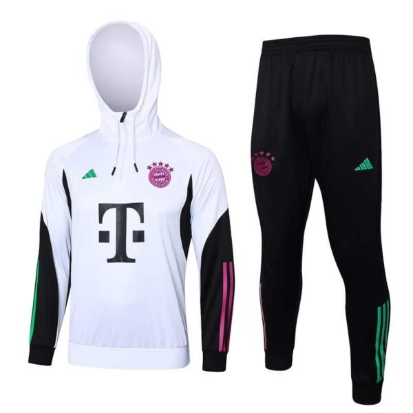 F509 23/24 Bayern half zipper white with cap kit S-XXL