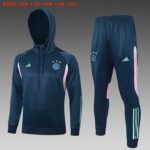 E752 23/24 Bayern short zipper deep blue with cap kit 10-18