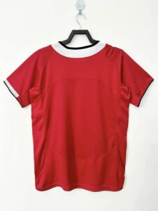 Retro 05∕06 M-U home Size S-XXL - Imagem 2
