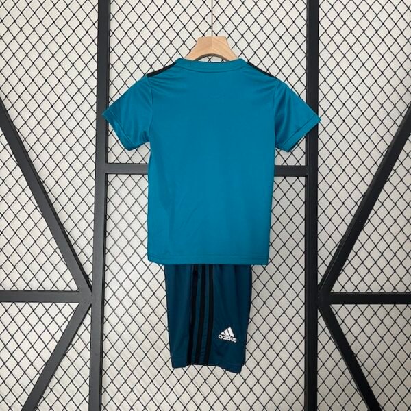 kids Real Madrid 17/18 third away size: 16-28 - Image 2