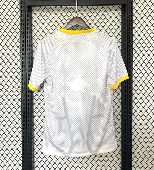 24/25 Inter Milan Special Edition white and yellow S-XXL - Image 2