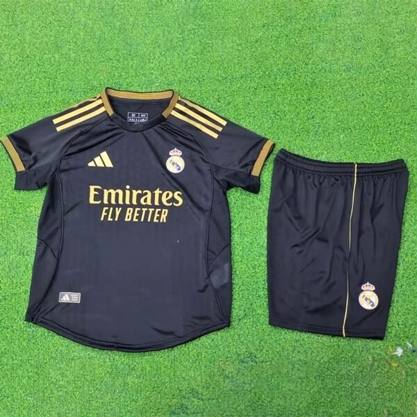 2526 kids Real Madrid Black Size 16-28