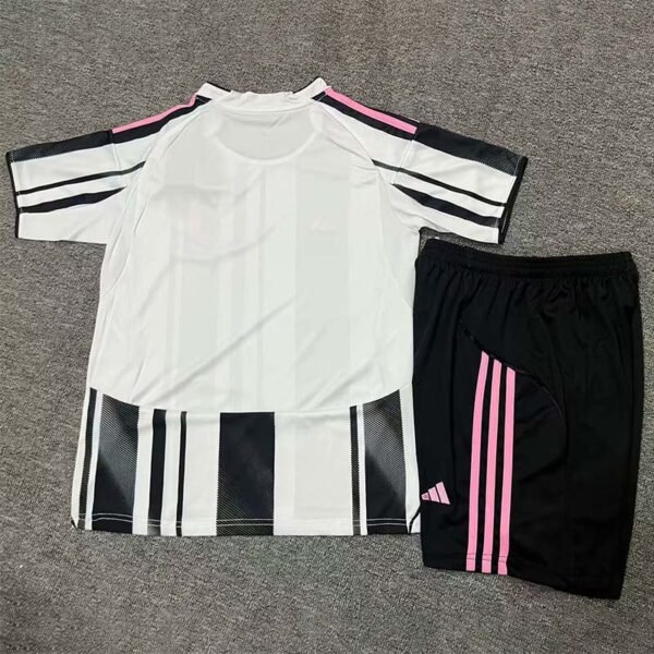2526 Juventus Home kids 16-28 - Image 2