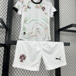 25/26 kids Portugal away size 16-28 - Imagem 3