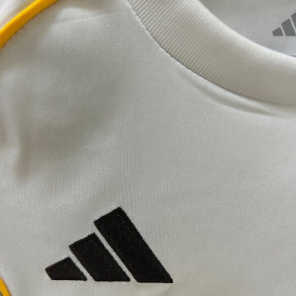 2526 real madrid home kid kit 16-28 - Image 5