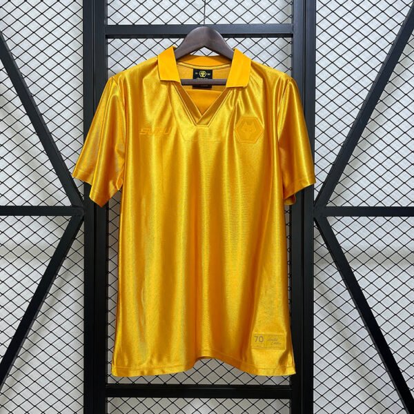 2526 Wolves S-4XL 70 Years
