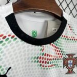 25/26 kids Portugal away size 16-28 - Imagem 7