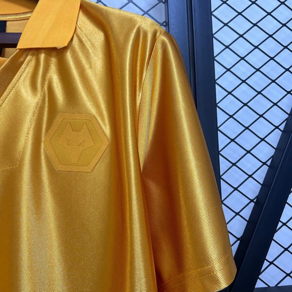 2526 Wolves S-4XL 70 Years - Image 6