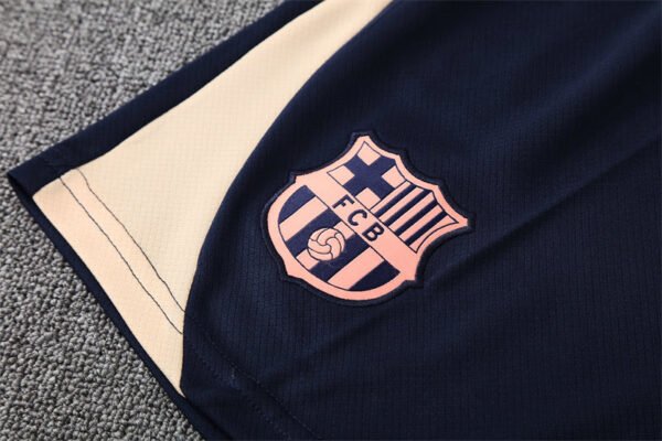 2526 Barcelona beige short kit S-2XL - Image 3