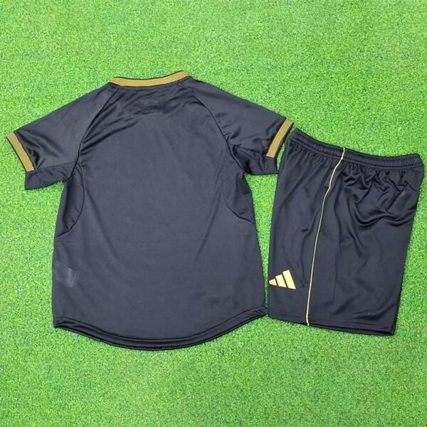 2526 kids Real Madrid Black Size 16-28 - Image 2
