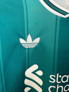 2526 Liverpool third  Away S-XXL - Imagem 4